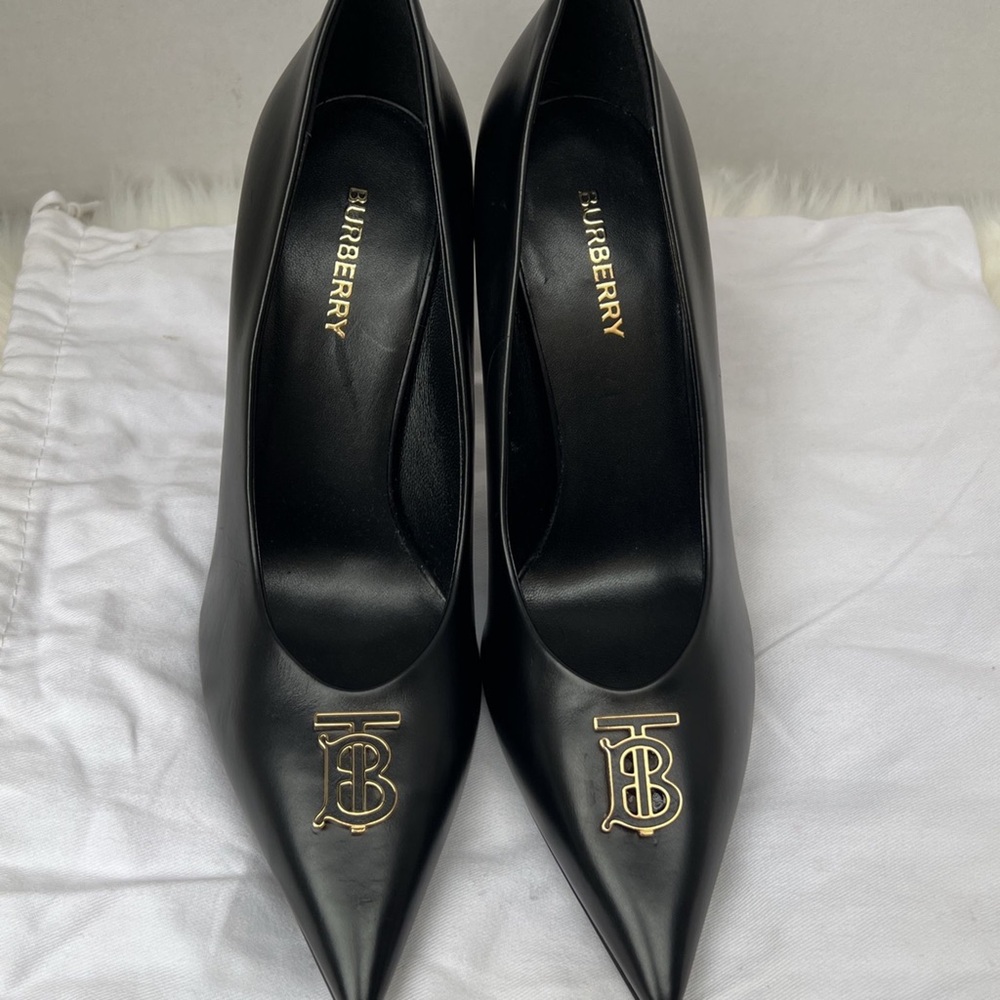 Burberry Ezra 100 High Heel Pump